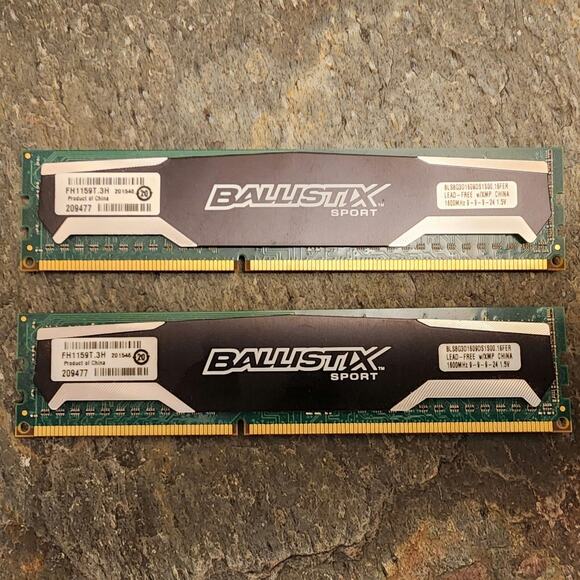 Ballistix Sport 8GB Single DDR3 1600 MT/s (PC3-12800) UDIMM 240-Pin Memory X 2 - Picture 1 of 1